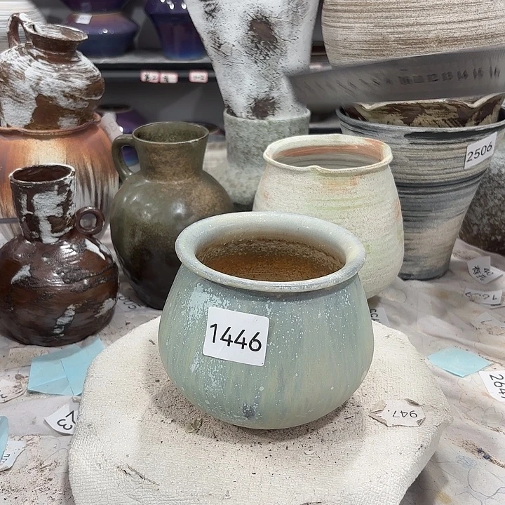 摆件高12，口10，1446，瑕疵处理有孔