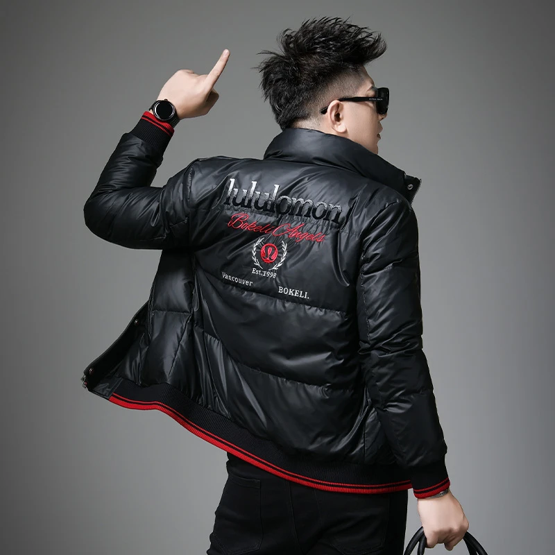 男装潮流刺绣高端保暖白鸭绒外套冬季新款男士时尚徽章亮面羽绒服