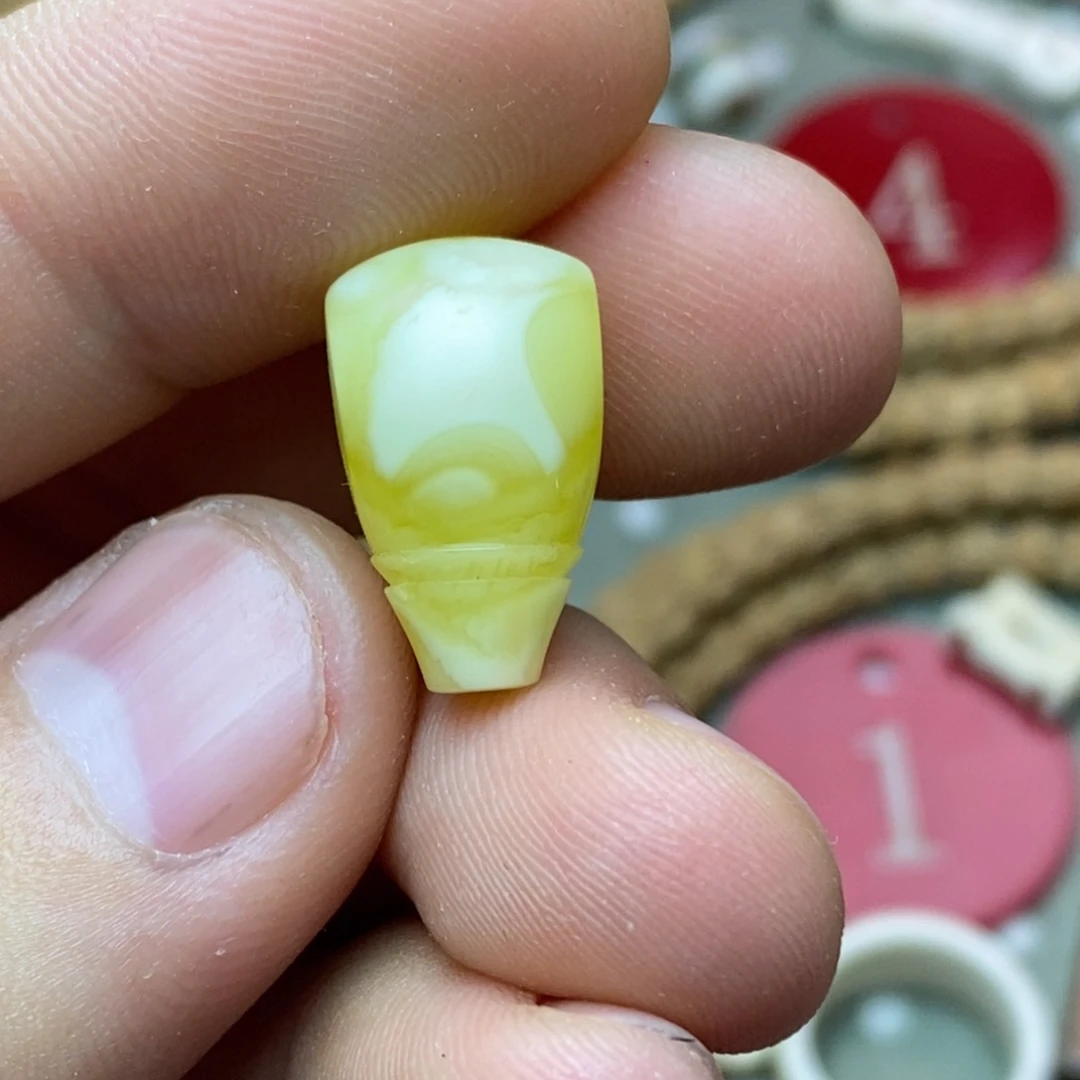 柏香籽/百香籽吊坠11.3*10.4*18左右