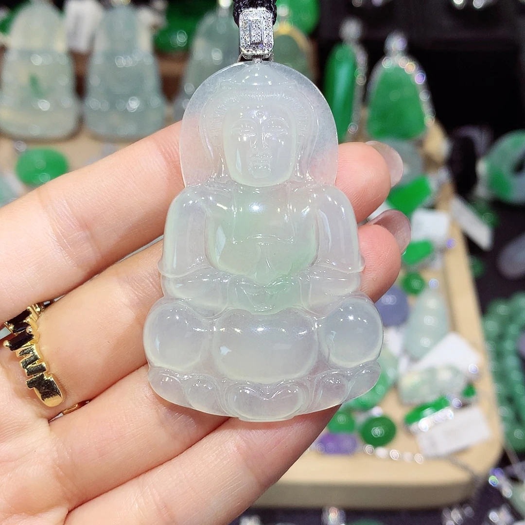 瑜***酱翡翠18K金镶嵌颈饰观音