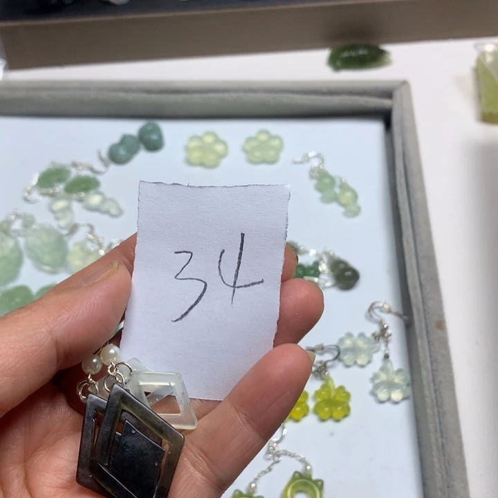 蛇纹石玉耳钉足银镀金镶嵌?****?