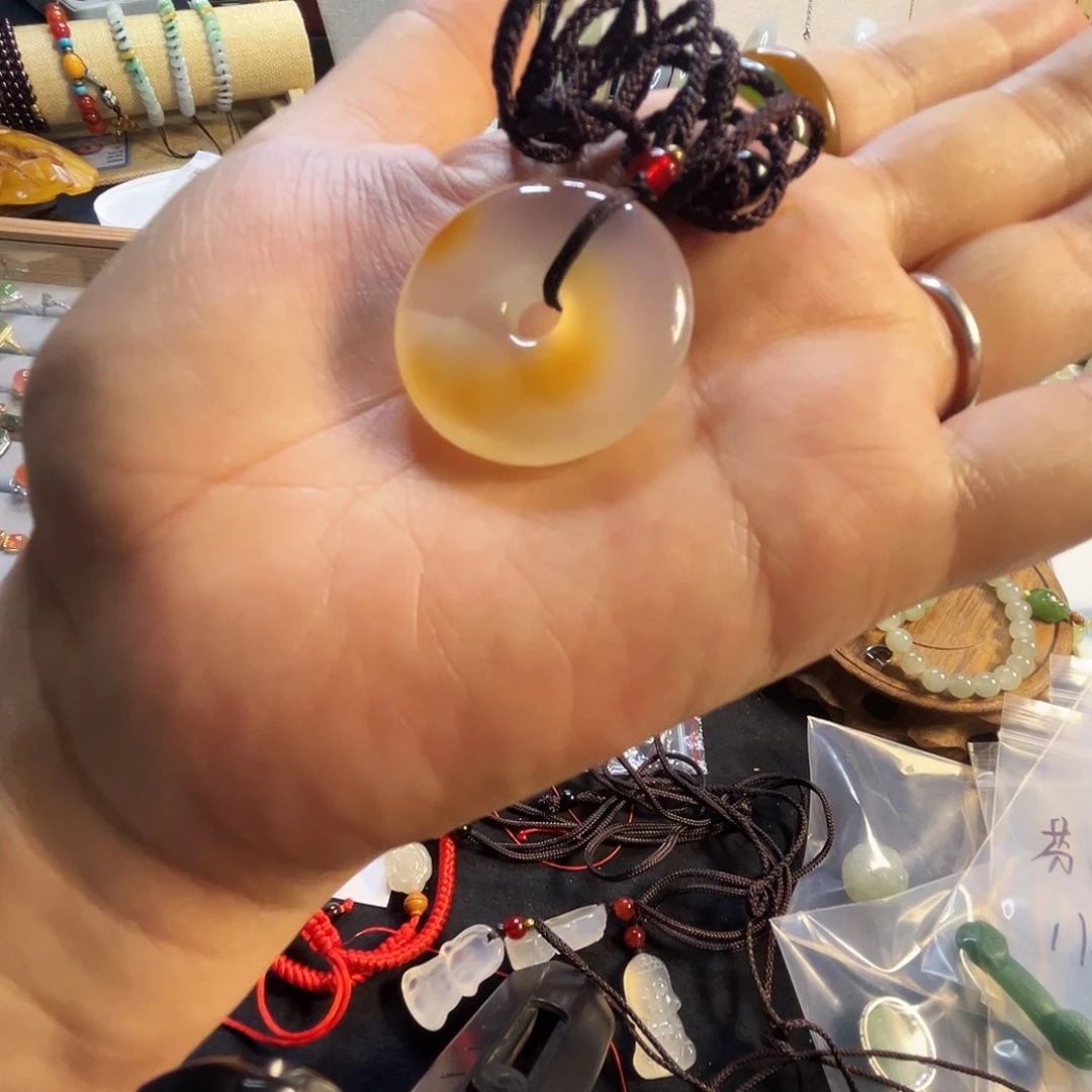 夹***猪玛瑙/玉髓颈饰未镶嵌