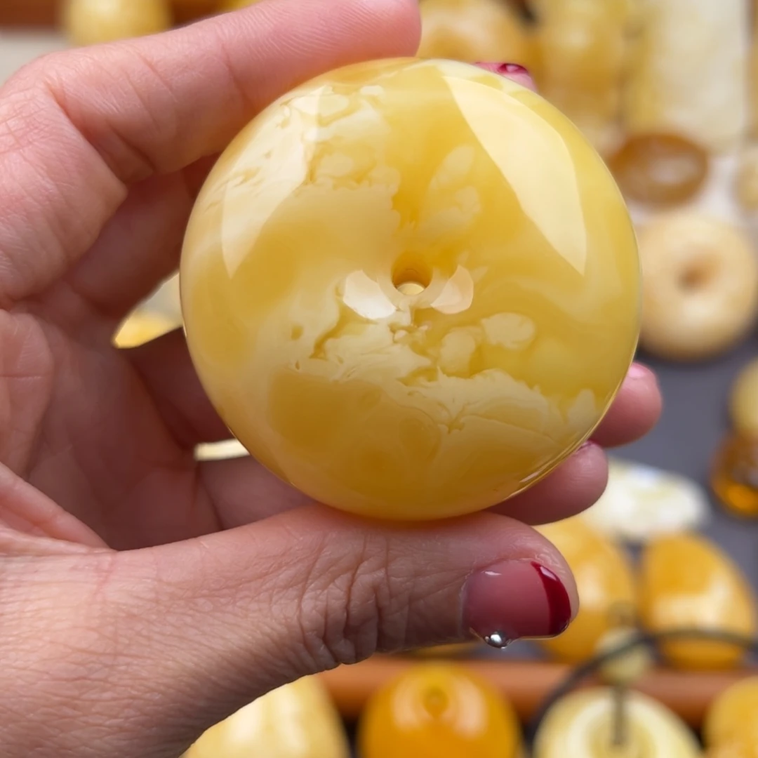 琥珀颈饰未镶嵌纯天然琥珀蜜蜡无优化