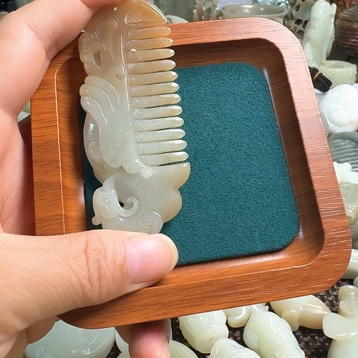 传***店瓷片新号开播瓷盘一件