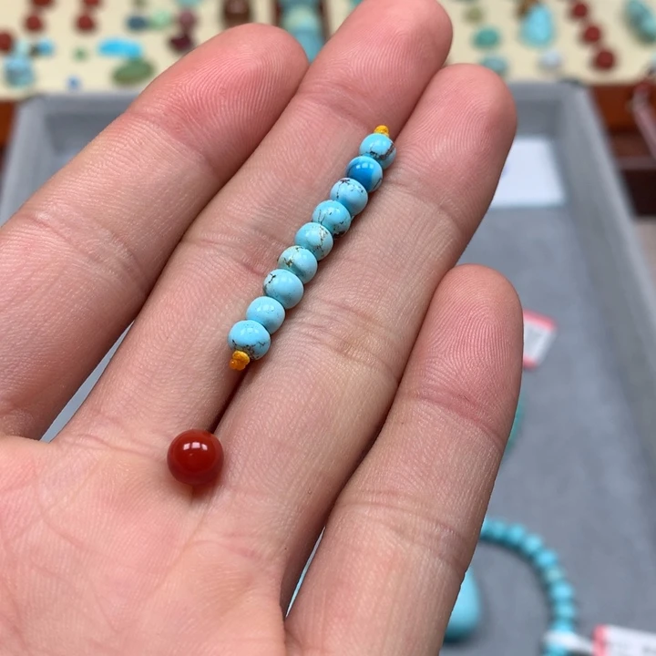 南红玛瑙配饰未镶嵌