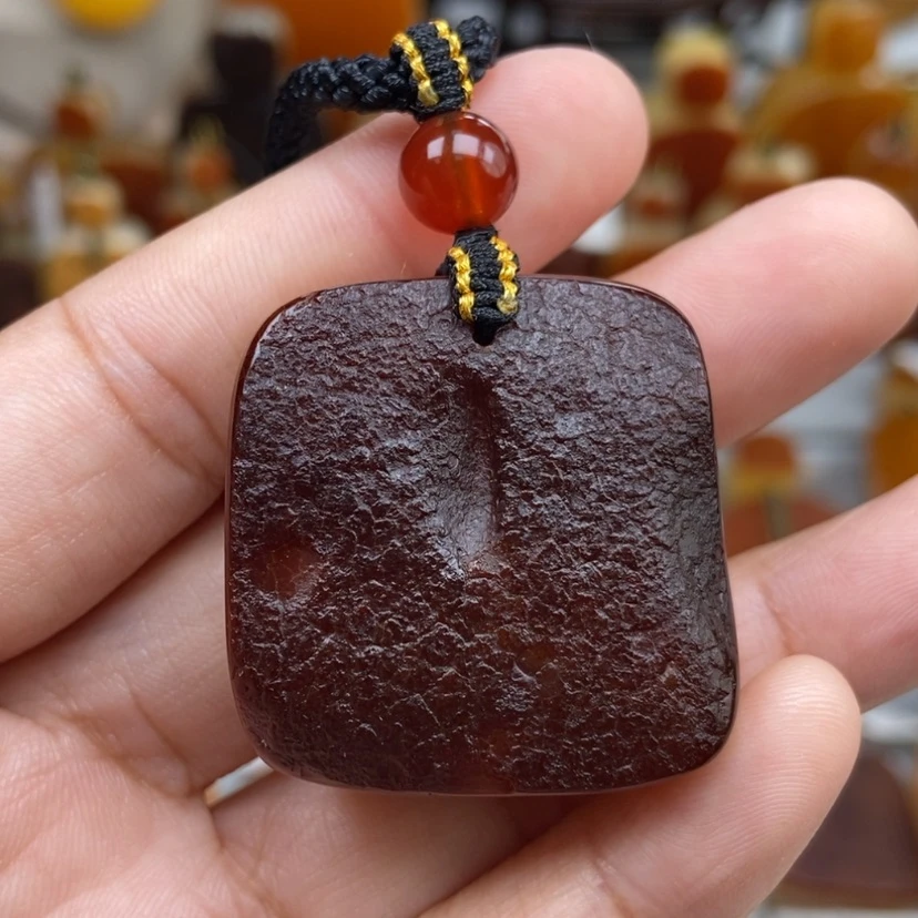 【闪购商品】琥珀颈饰未镶嵌