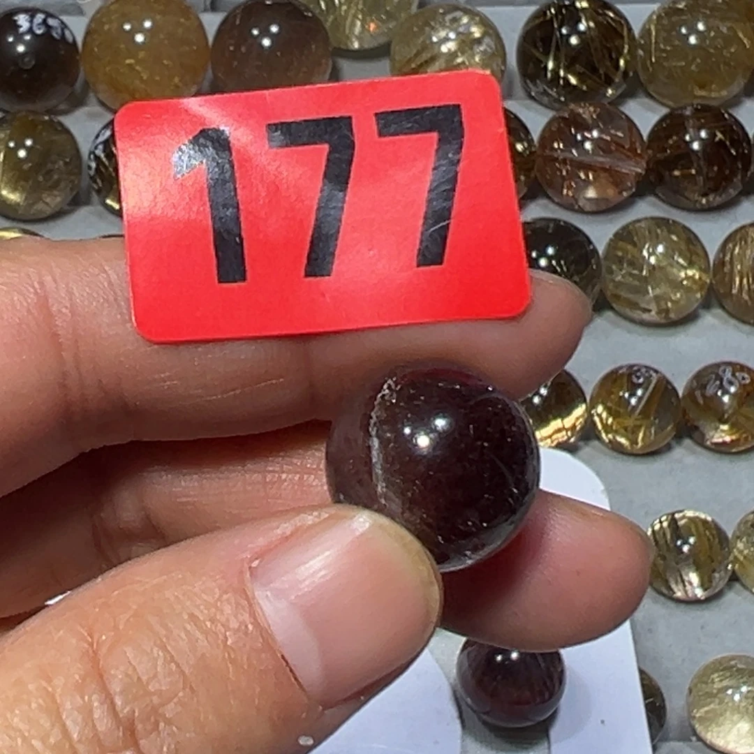 王***火颈饰水晶未镶嵌天然水晶