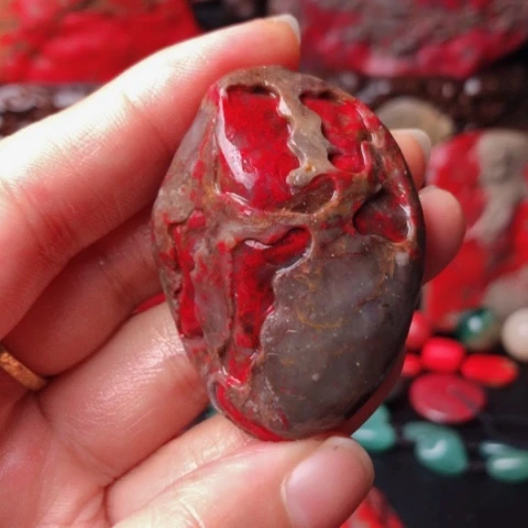 昌化鸡血石昌化鸡血石原石