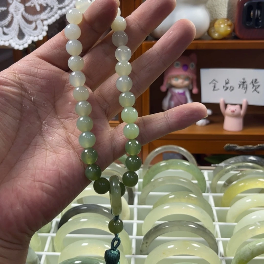 蛇纹石玉未镶嵌手镯543