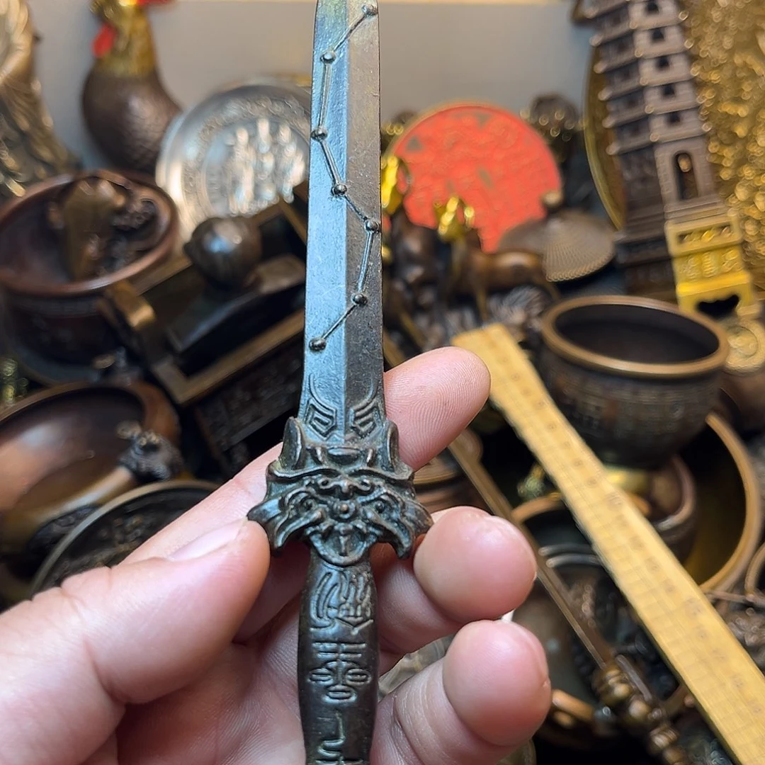 精美铜器工艺品等