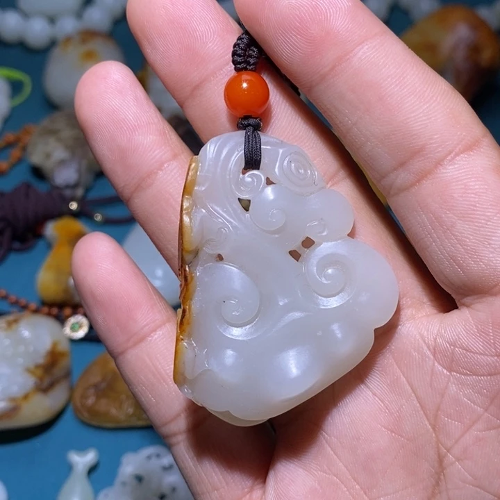 和田玉颈饰未镶嵌