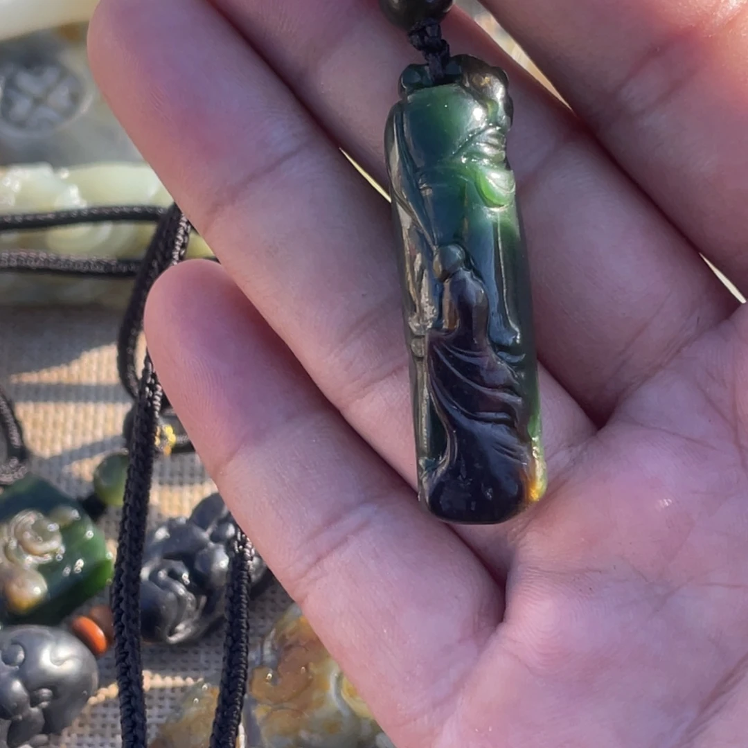 和田玉（糖玉）未镶嵌颈饰