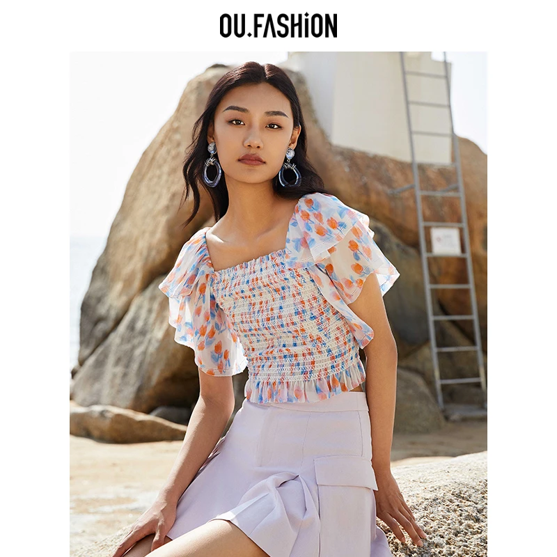 OU.FASHION/欧点花式打揽设计碎花方领花瓣袖短袖上衣1032420034