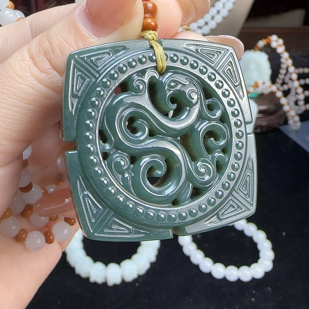 和田玉未镶嵌颈饰定制发货