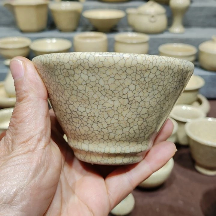 龚东华老师梅花墨纹作品