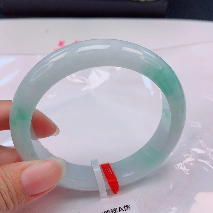 翡翠未镶嵌手镯58圈