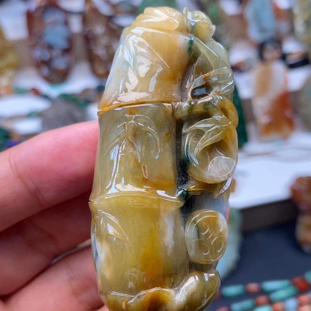 翡翠未镶嵌颈饰节节高升
