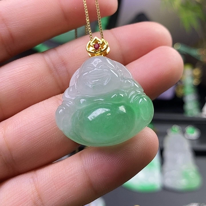 翡翠未镶嵌吊坠(赠链)