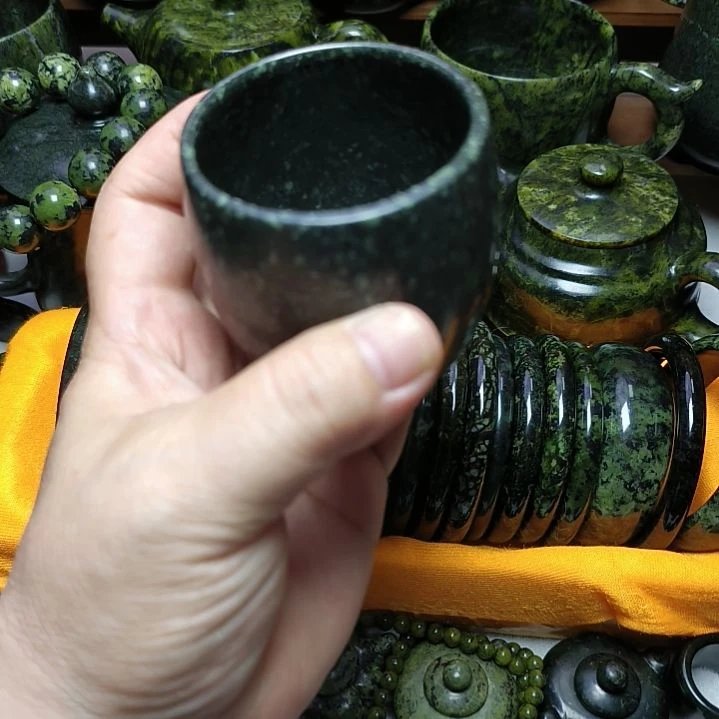 合金蛇纹石玉小半杯小半杯