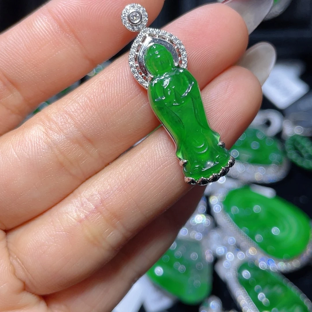 翡翠颈饰银S925镶嵌翡翠