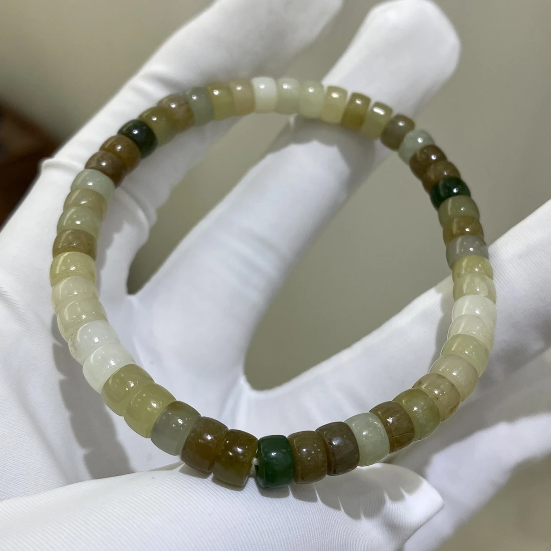 和田玉手镯 色彩丰富 油润润 好看百搭 特别推荐 随机拍一发一