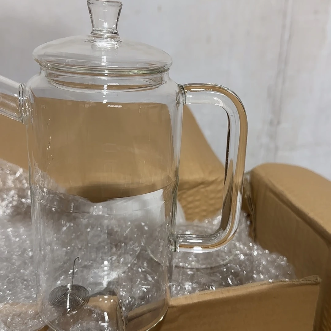 911高硼硅玻璃杯周边1