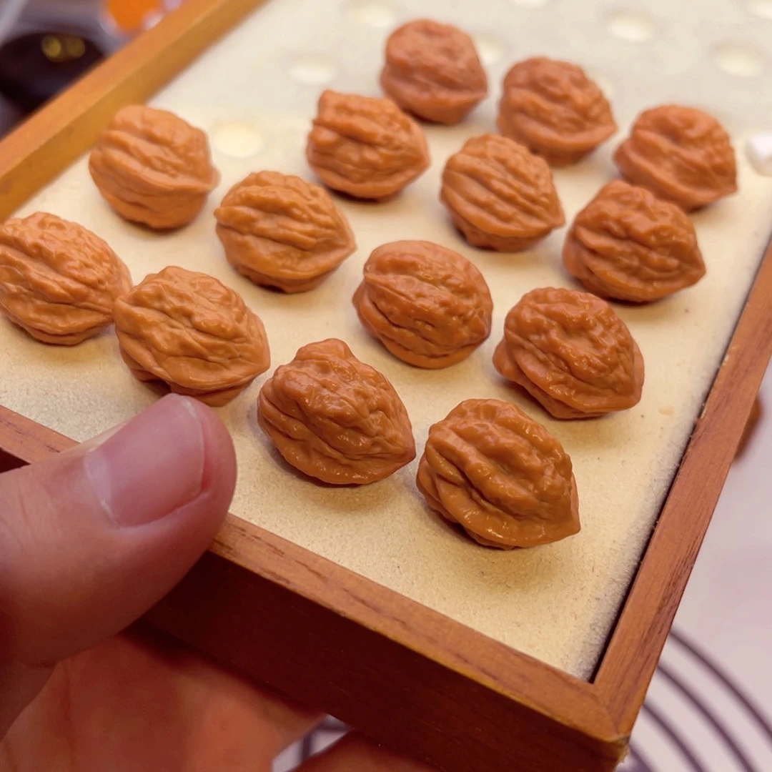 文玩核桃手串黄*刀蛤蟆头