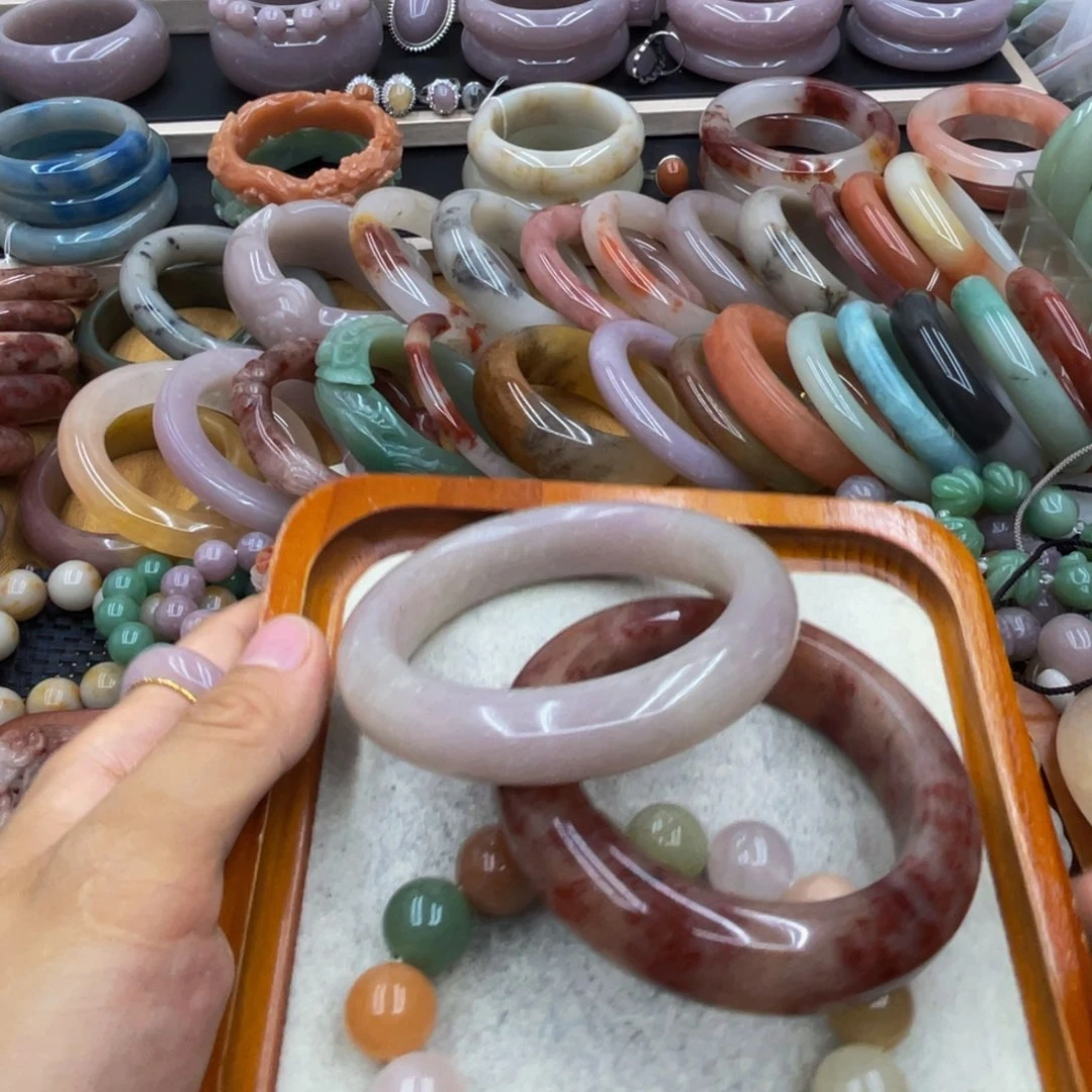 石英岩玉圈口58未镶嵌琳**a