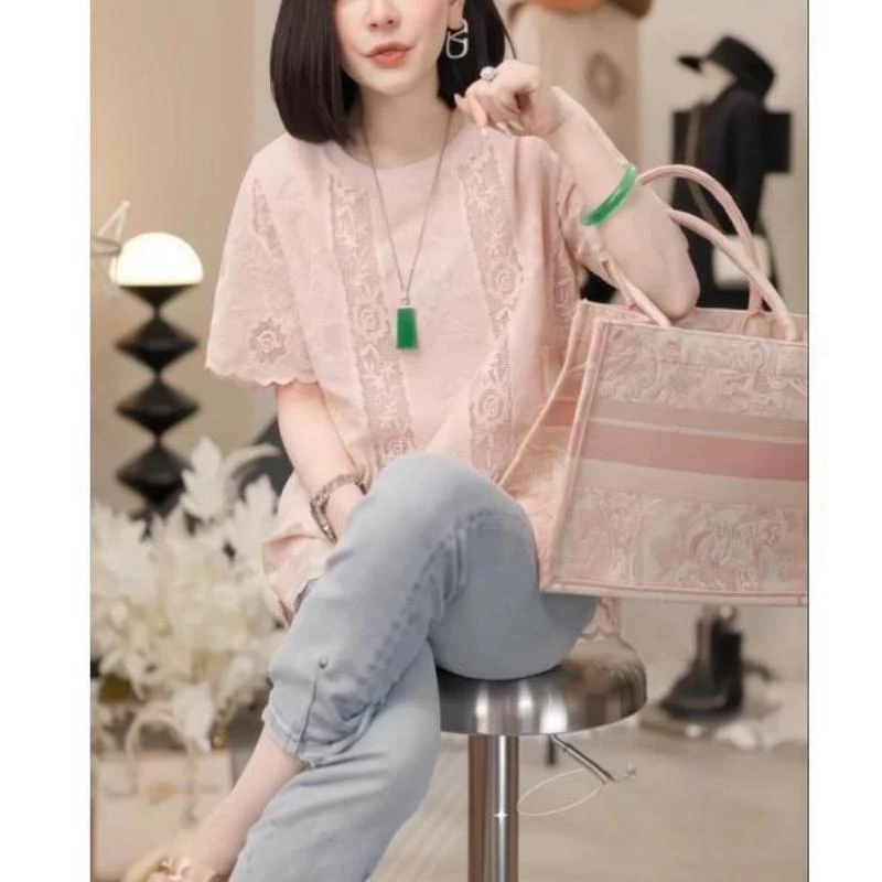 设计感时尚减龄百搭休闲欧若风玫瑰提花拼花边镂空百搭短袖上衣