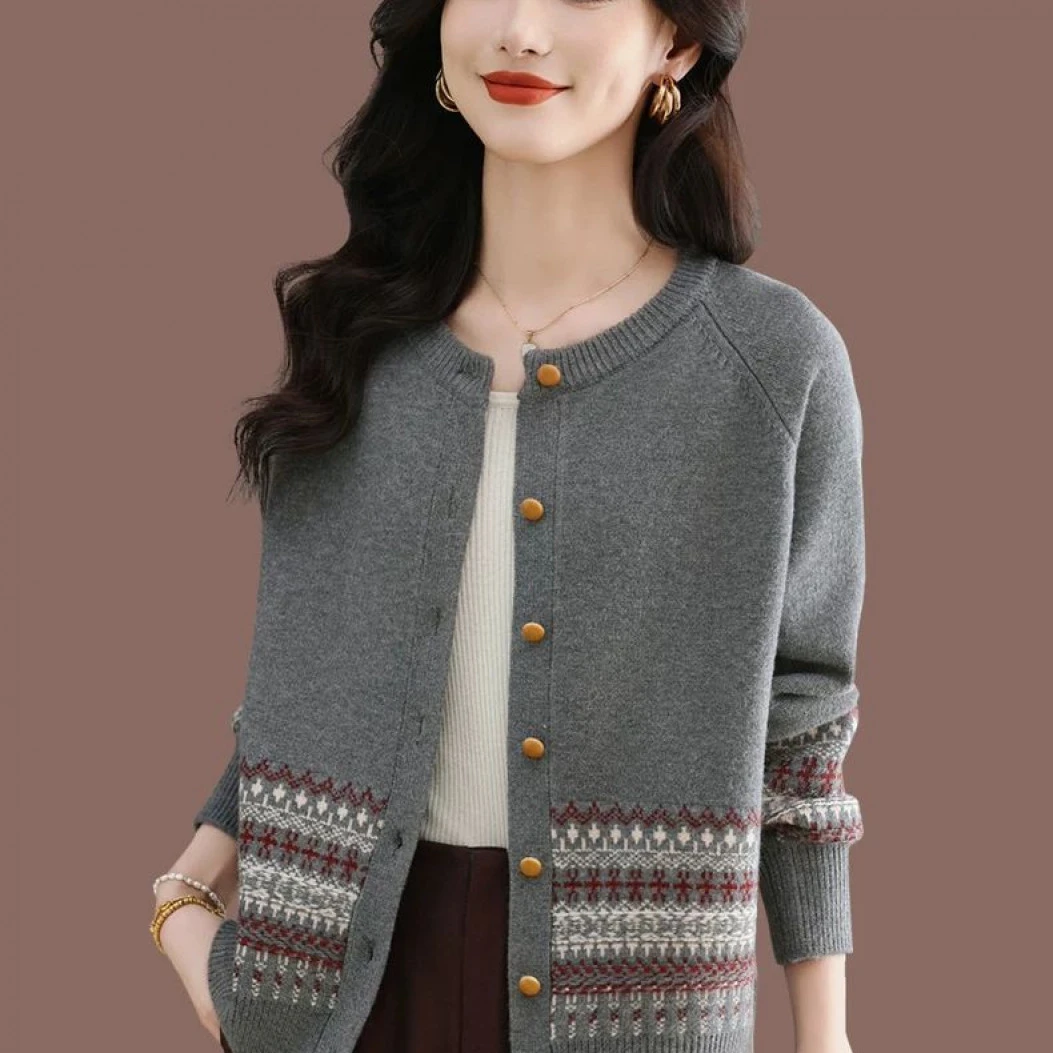 秋上新2025新款时尚百搭宽松毛衣女士外套洋气提花外搭毛针织开衫