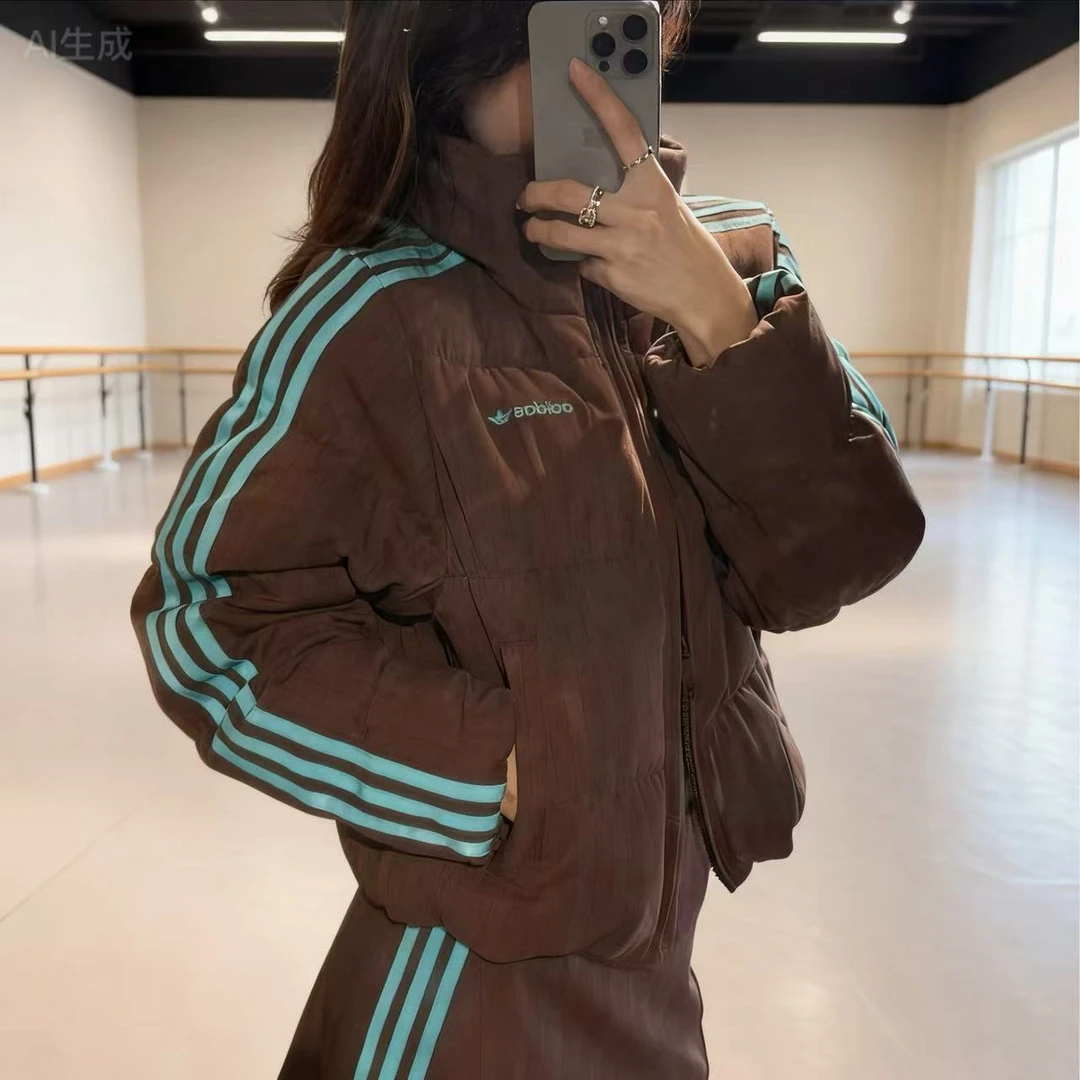 XPAdidas 短款保暖运动冬季立领蓬鸭绒面包羽绒服KG4910  KG4909