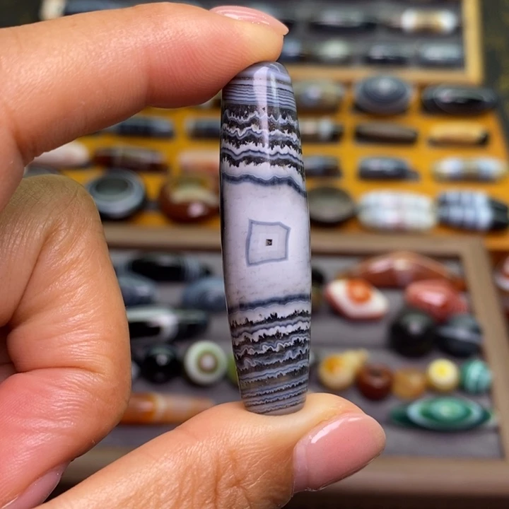 未镶嵌玛瑙/玉髓珠宝奇石鼓**?