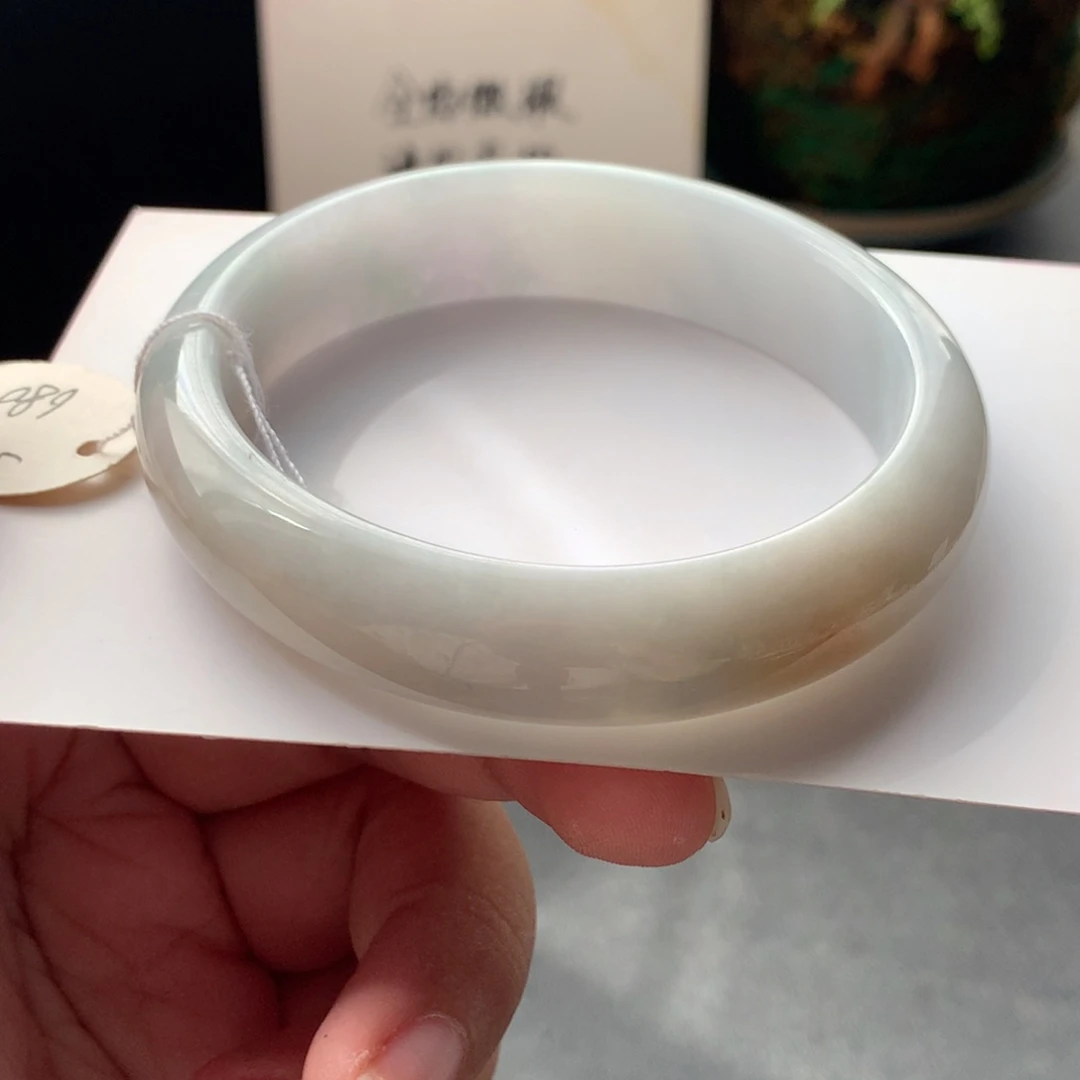 翡翠未镶嵌手镯31号54.6-49.5-13-7.4贵妃