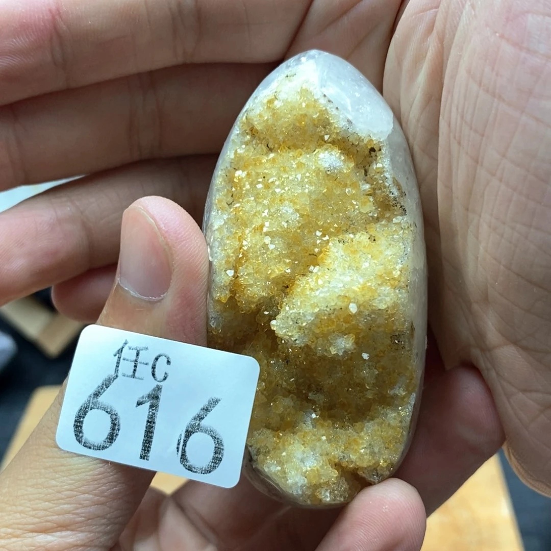 未镶嵌水晶大型摆件（非配饰）