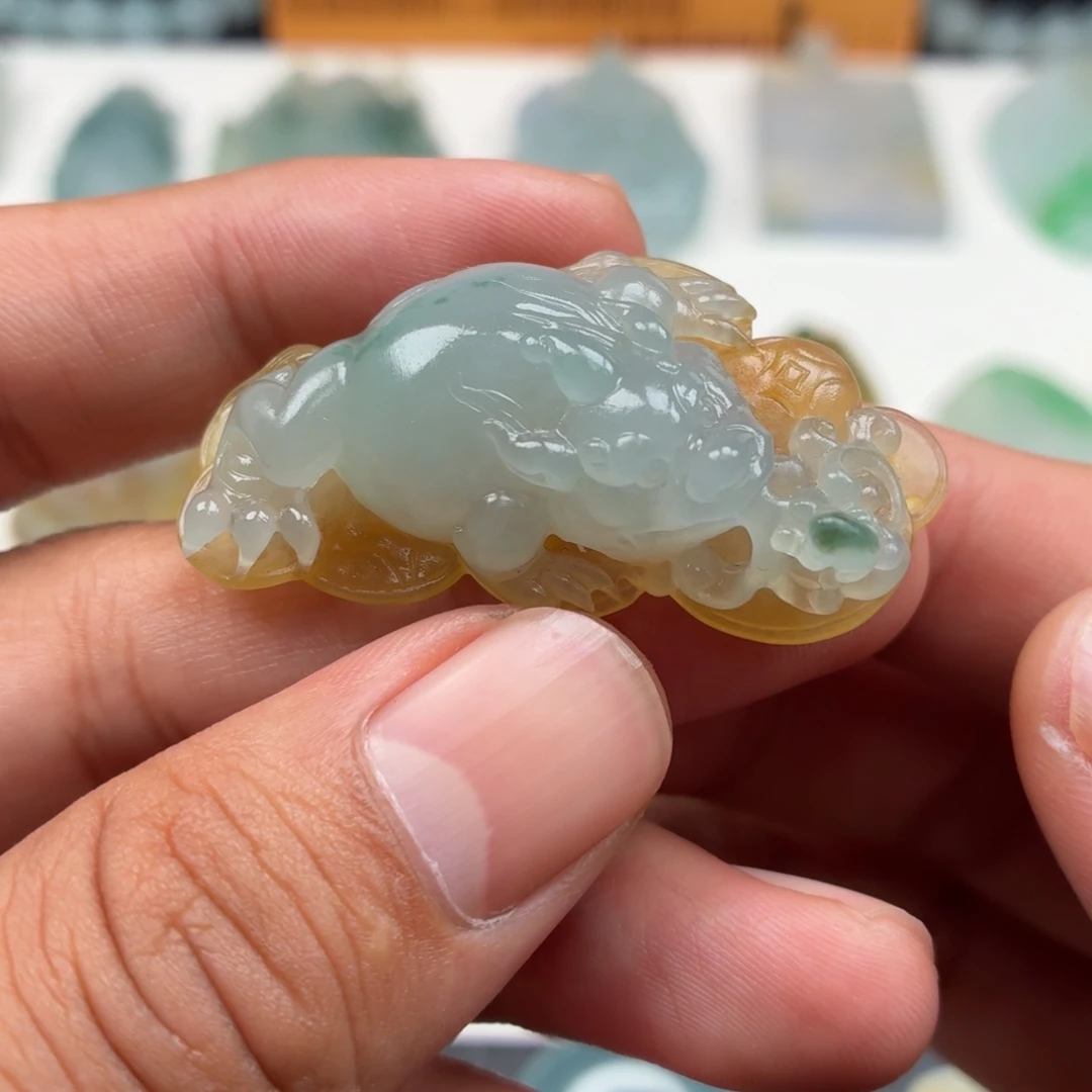 定制翡翠未镶嵌金蟾
