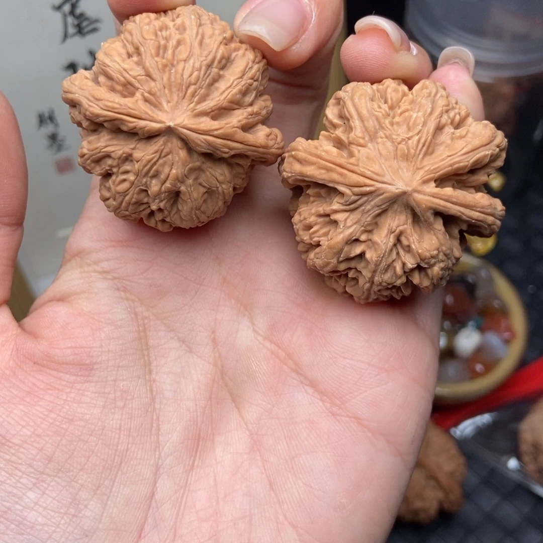 巴***啦吊坠文玩核桃40粗筋福利