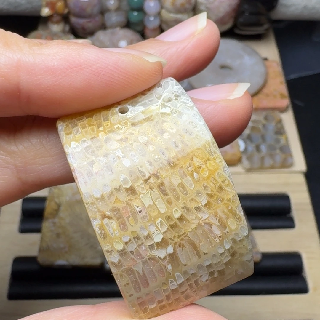 硅化玉未镶嵌闪闪紫藤花