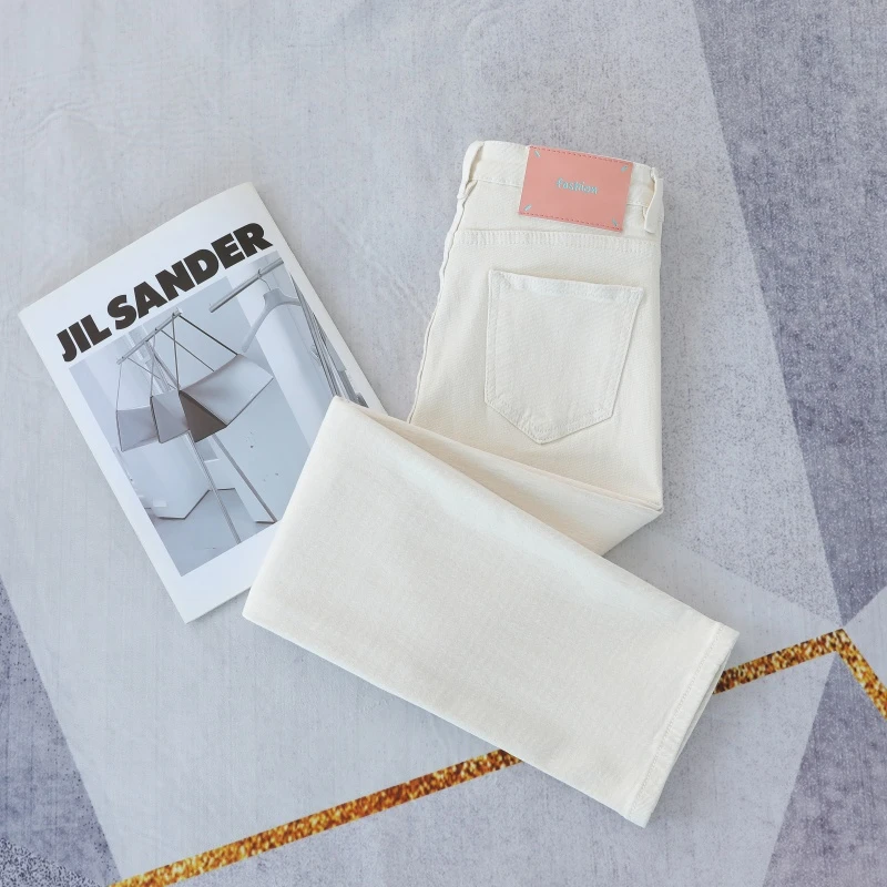 2025新款杏色烟管软牛仔裤女小直筒修身显瘦小个子窄版直筒法棍裤