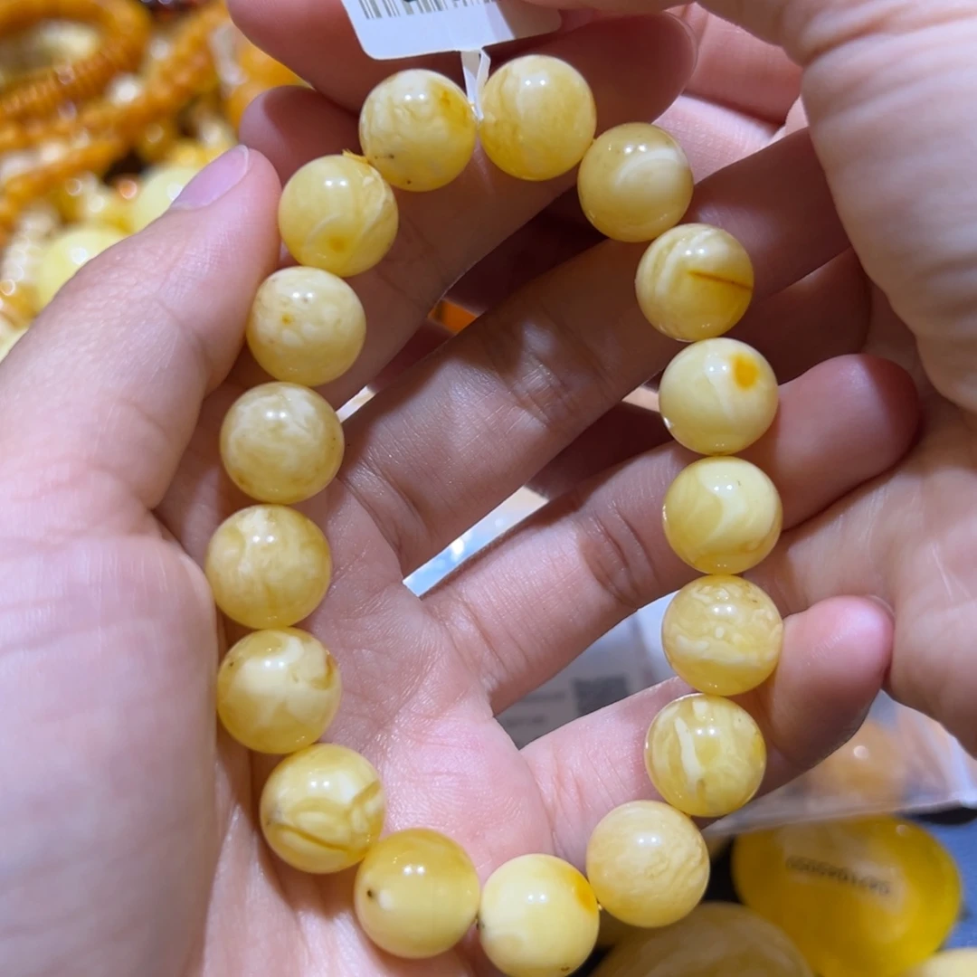 未镶嵌琥珀珠宝奇石