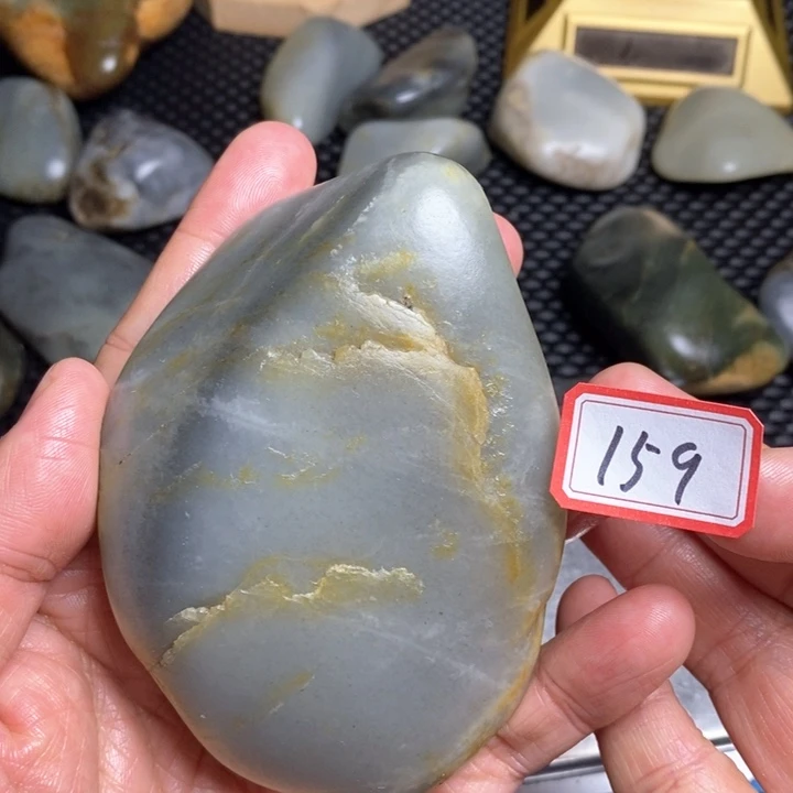 未镶嵌和田玉把件春****牛159