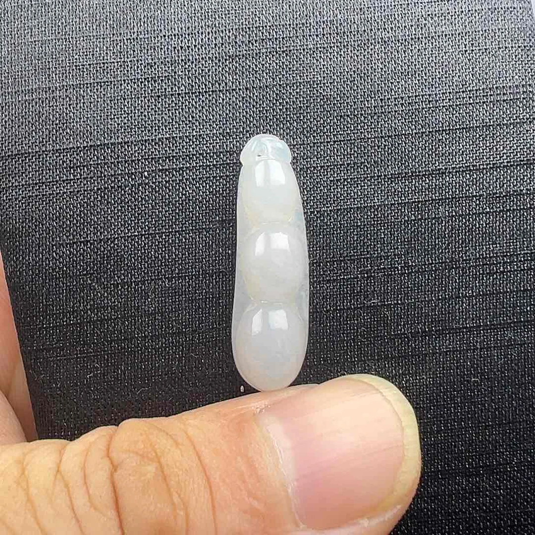 翡翠未镶嵌颈饰天然翡翠