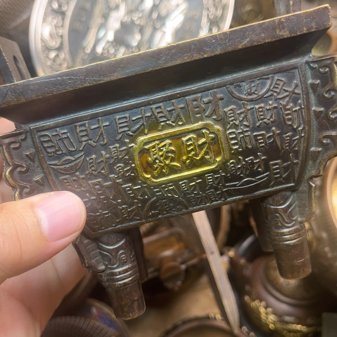 精美铜器工艺品等