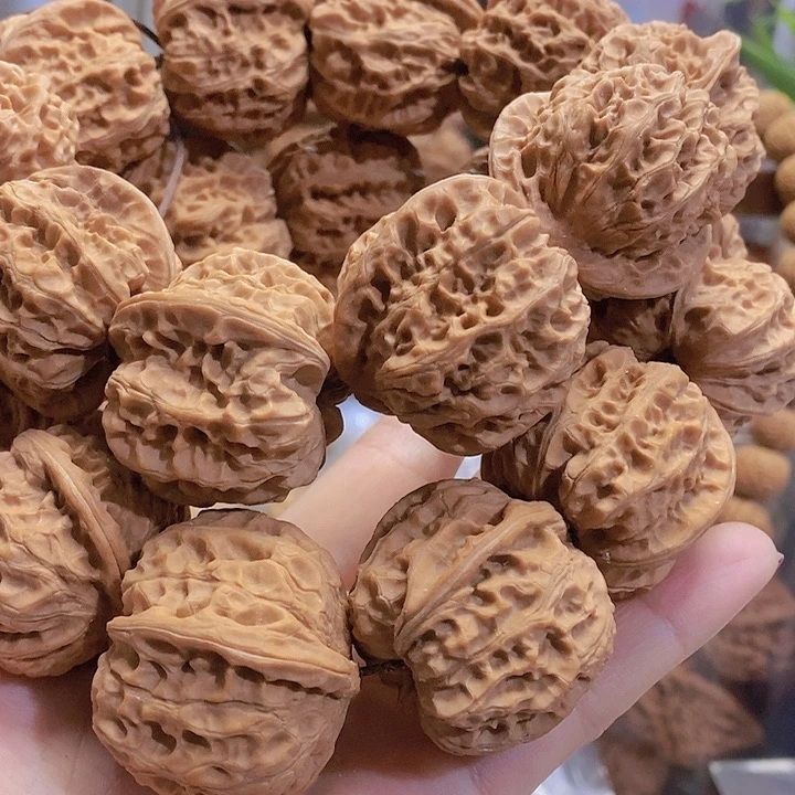 【闪购商品】文玩核桃把件L***u2条大石窝手持