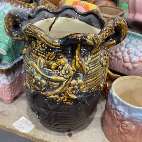 棕色大盆31331313311