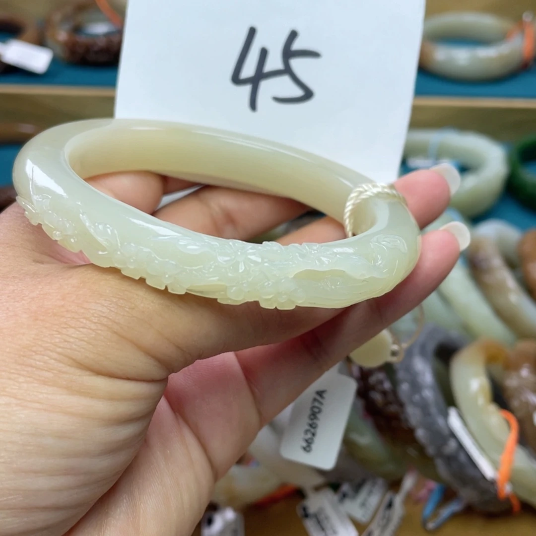 未镶嵌手镯和田玉圈口63