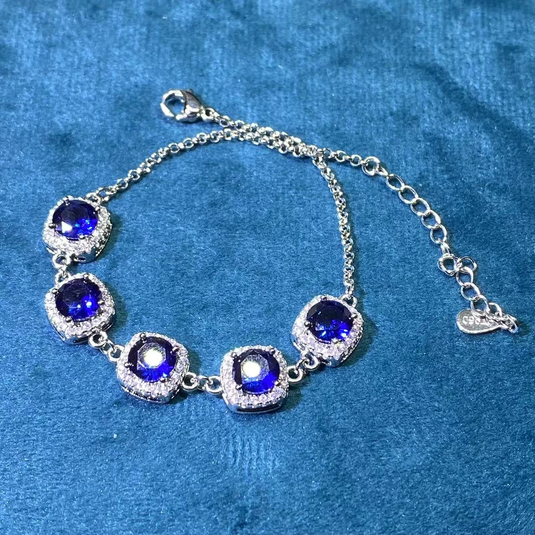 《千年甄选》中.缅F1-21蓝宝方糖款1CT手链