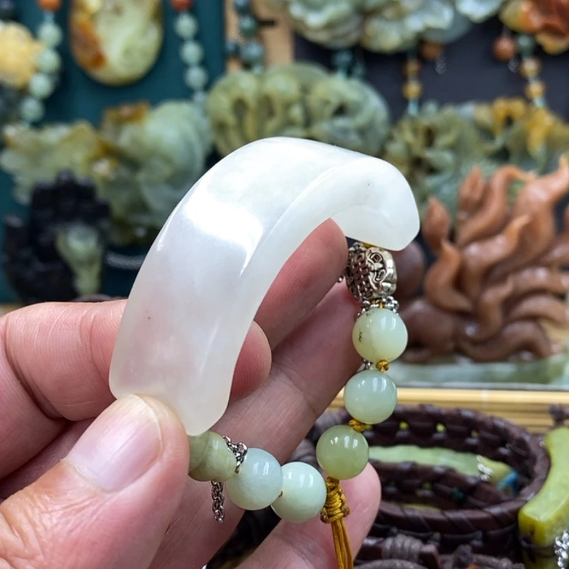 【闪购商品】未镶嵌岫玉手牌