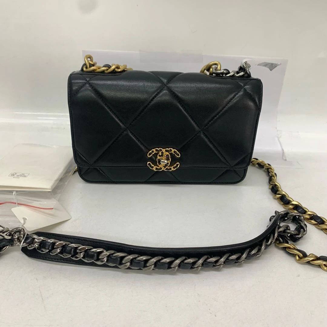 99新 Chanel/香奈儿 3131|香奈儿黑金芯片新款扭一扭19woc纽扣斜