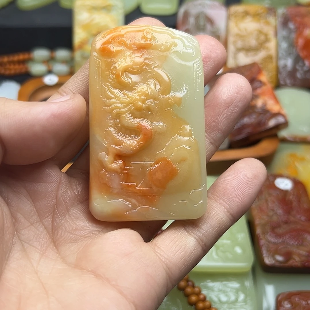 青***6天然玉石龙牌子吊坠