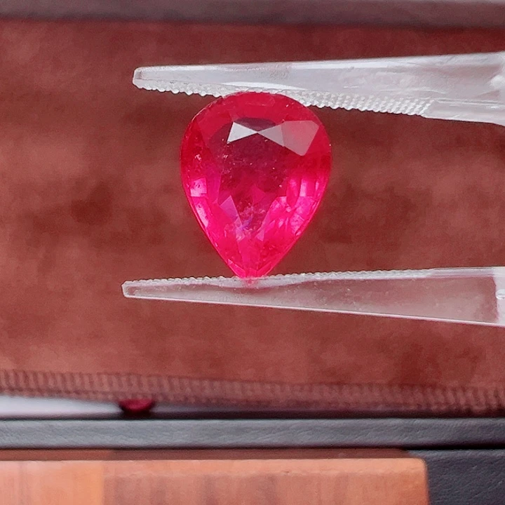 碧玺裸石未镶嵌3.64ct 天然阿富汗卢比莱碧玺